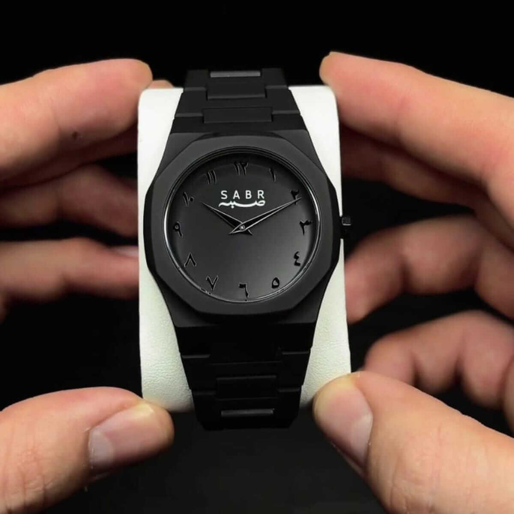 Relógio Masculino SABR Arábia — Essência Black