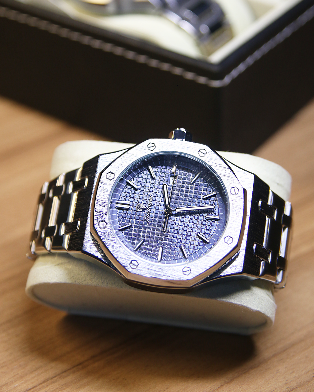 Relógio Masculino  Monarch ®